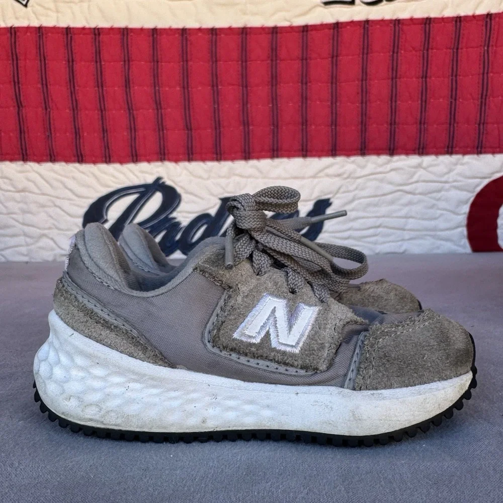 Size 6c -‎ New Balance Fresh Foam X70 V1 ISX70CA Gray Casual Shoes Sneakers